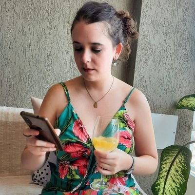 repórter de macro em @valoreconomico, antes @folha | doutoranda em @SociologiaUsp, antes ciências sociais da @uspfflch e jornalismo na @ecauspoficial