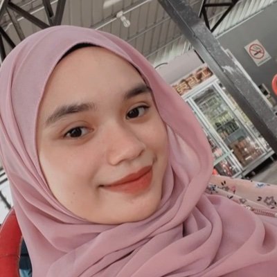 whiterobot88's profile picture. 