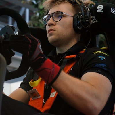 Professional Simracing Driver for @uol_simracing

https://t.co/nRyo7yEDli
https://t.co/LoL3UfIorg