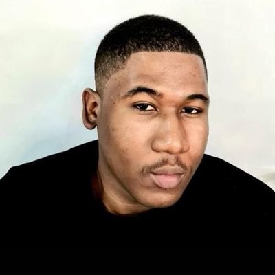 nerdovell's profile picture. Sucker for Innovation | Le Français, c&#039;est mon truc.