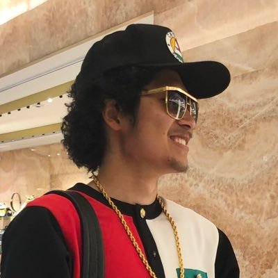 元早稲田ブルーノ・マーズ研究会🔥Bruno Marsのトリビュートダンサー 🔥Japanese Bruno Mars Tribute Performer🔥本人と同じ身長🔥衣装は全て本物と同じ&オーダーメイド✨東京各地のステージ・メディアに出演✨ ご依頼用メール→brunomarswaseda@gmail.com