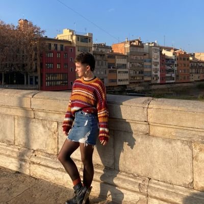 🏳️🌈
nada de lo q ponga aquí es representativo. quedaos con q me encantan las croquetas.