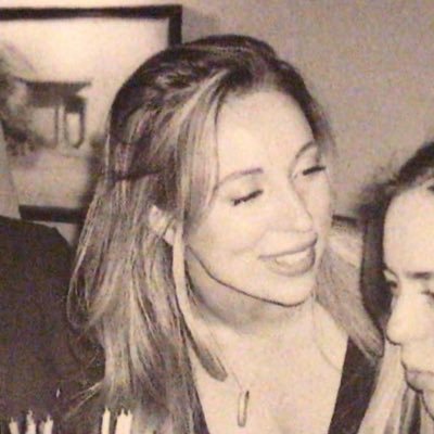 lilymshaw's profile picture. selectively hilarious.