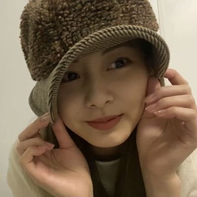 𝕳𝖊𝖑𝖑𝖔! i am a charming girl from nine 𝗯𝗲𝗮𝘂𝘁𝗶𝗳𝘂𝗹 𝗮𝗻𝗴𝗲𝗹𝘀 using 🅉🄷🄾🅄 🅃🅉🅄🅈🅄 as a faceclaim born in 1999 in 𝐓𝐚𝐢𝐰𝐚𝐧.