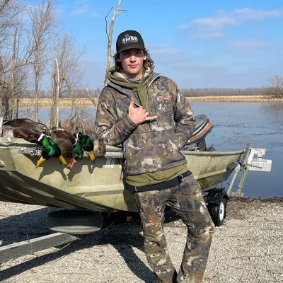 BraidenMcEache1's profile picture. add the snap: braymac2019