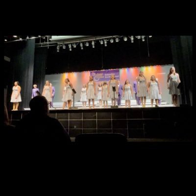 Bellevue East Varsity Show Choir