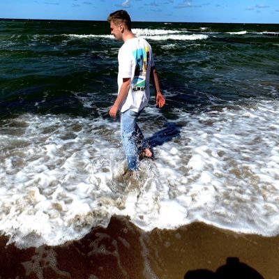 janek2912's profile picture. 