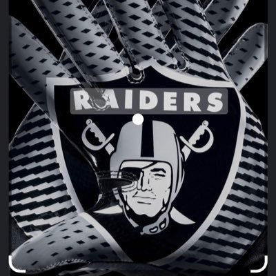 SmithD_100's profile picture. 