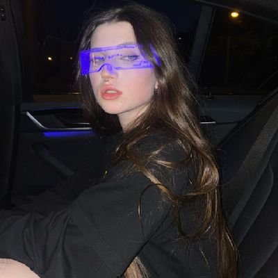 夢, тупой 13. ✦ 03:33 — 푸드레테 You gave me the worst of you, so I'll give you the worst of me ✧ she.they