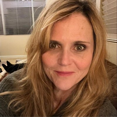 animal rescue advocate. writer. communications. PR/AR. Posts/opinions are strictly my own.
