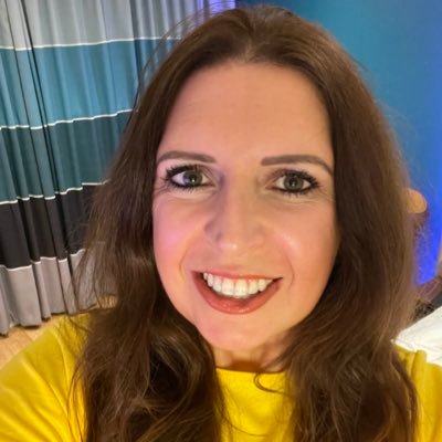 misssarahj's profile picture. Eternal optimist. Founder @sundazepr