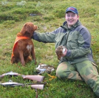 vegarpl's profile picture. Regn med tweets som omhandler Rosenborg kaffe, jakt/fiske og en god del svada. Ukvemsord kan forekomme.