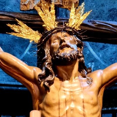 Yo no digo que ella tenga
lo que ninguna otra tiene.
Digo que si alguna viene
a compararse, que venga (No hay que hacer de esto una tragedia)
IG: manuel_fermu