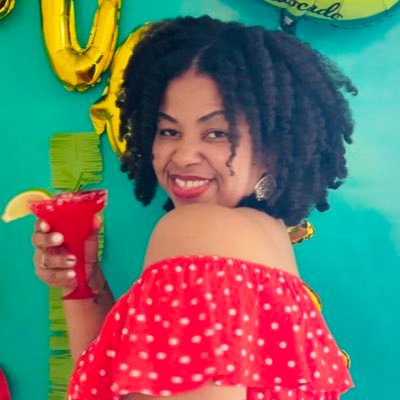 Sweeta_Peta's profile picture. The most beautiful curve on a woman's body is her smile