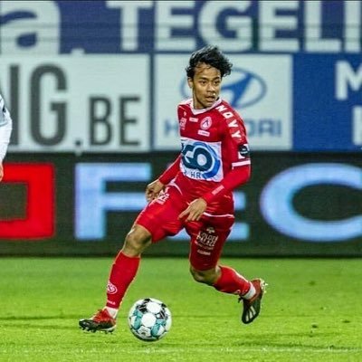 Football Player For Kv Kortrijk 🔴⚪️ MY🇲🇾 LHS10