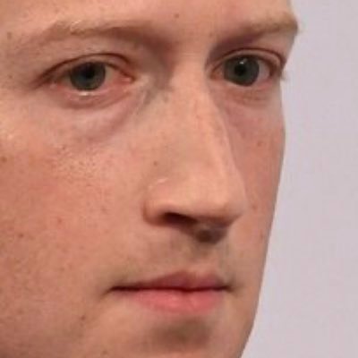 middleofmid's profile picture. 