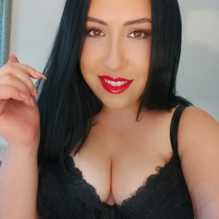 Thick Spanish Milf// chat to me on ONLYFANS