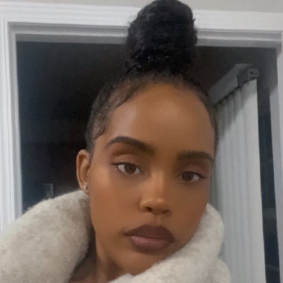 Theelashboss's profile picture. Ceo #beautyMogul #theelashboss