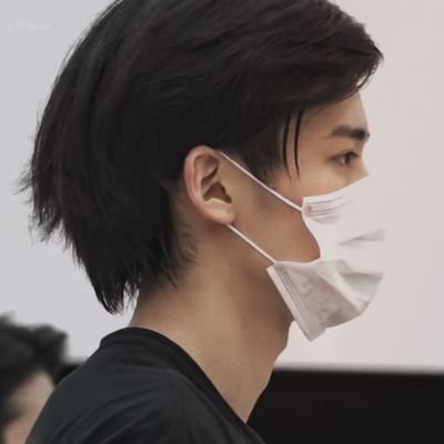一心只想嗑CP.