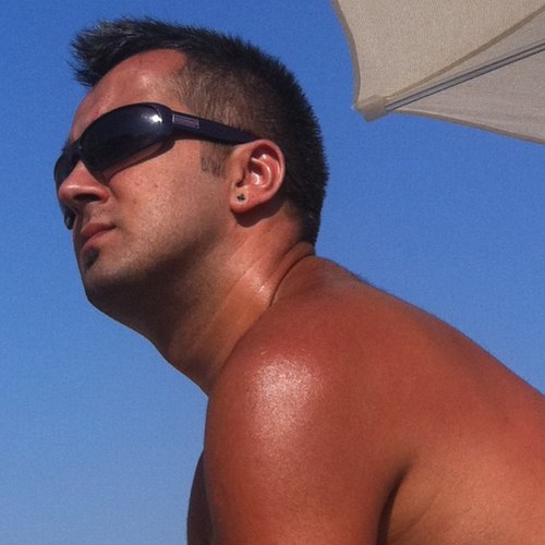 entebo's profile picture. #Eurovision fan 💛💙