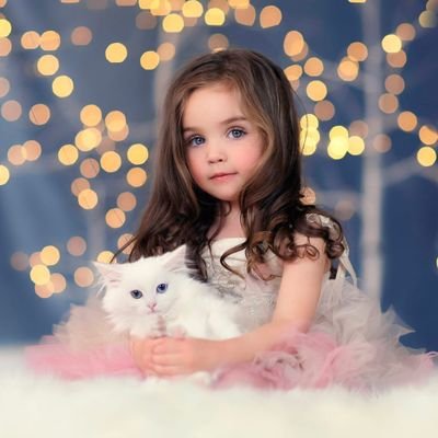 elkamr_noor's profile picture. 