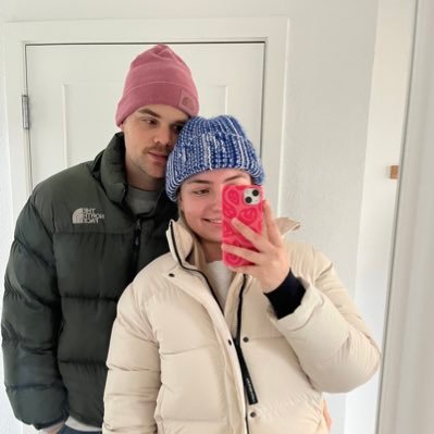 __kirs10's profile picture. im a Gemini im really sorry