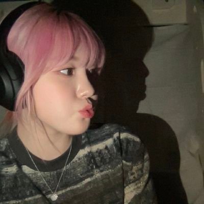 9endlessly's profile picture. 