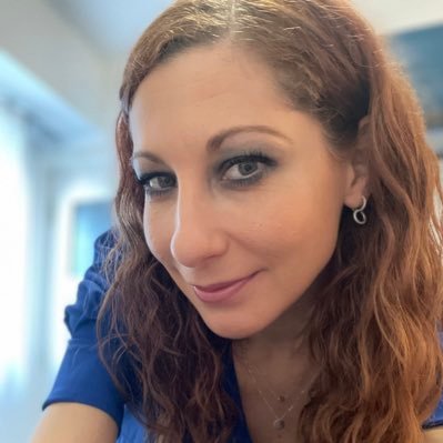 mihaela_mineu's profile picture. 