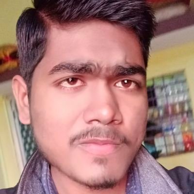 एक अधूरा विद्यार्थी
1/4 शायर,लेखक व वक्ता
1/4 आशिक,प्रेमी व दिवाना