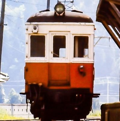 数年前に鉄道写真を再開しました。SONY α7IVを使ってます。
https://t.co/nNXDeqNTnS