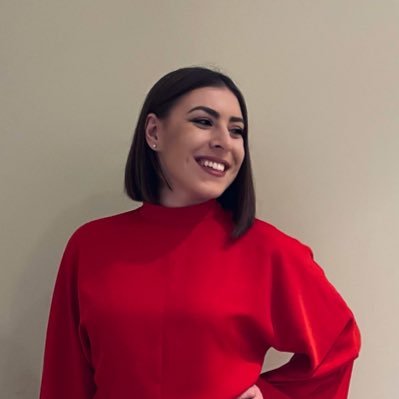 MarinaSchiopu's profile picture. 