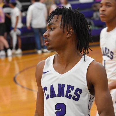 JCHS ‘24 💜 | 6’0 | PG/SG | Track/ Cross Country 🏃🏾