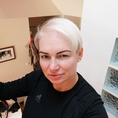 Mikolics_Betti's profile picture. 
