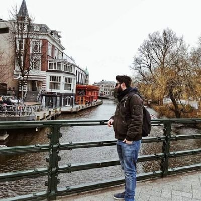 Journalist, Reporter @athletiko_gr ✍️🔴Chief Editor Buzzer Builder, Hoopfellas Show & Tipster @foxbet_gr 🏀🎥 Και ας μην κερδίσουμε ποτέ θα πολεμάμε πάντα✊ FP🍉
