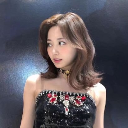 tzupictures's profile picture. INACTIVE