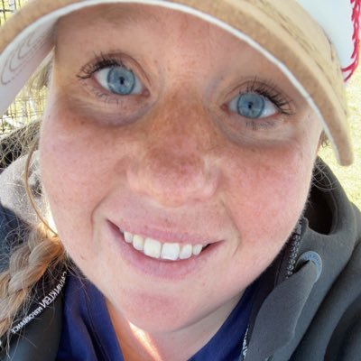 Head Athletic Trainer at FGCU #WingsUp ⚾️⛳️| 🙌🏻 Turn your cant’s into cans and your dreams into plans🙌🏻 | #begritty | 🖤💚Sioux Softball💚🖤