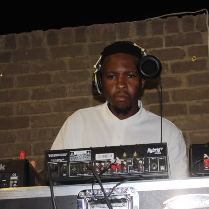 DJ_Jackza's profile picture. I play good music
I am ambitious
Diligent
Radical
Honest
Calm
Your respected Dj 😊