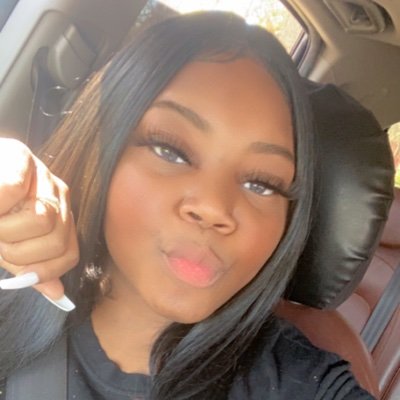 My name is Damiaque Horton, I have 3 kids that i love very much and is my life...