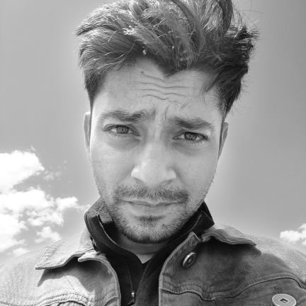 compilethecode's profile picture. Tech & stuff