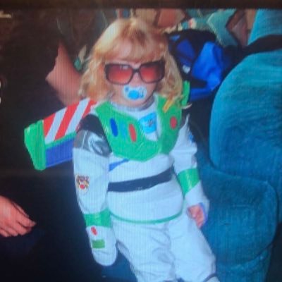 xLilkaboom's profile picture. She/they💫