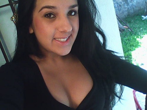 Quando olho para o meu passado, encontro uma mulher parecida comigo, por acaso, eu mesma; porém essa mulher sabia menos, conhecia menos lugares, menos emoções.