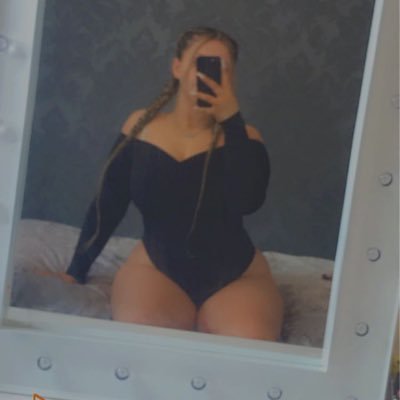 Louisex31288351's profile picture. I’m 21 years old 🇬🇧can be your best daydream or worst nightmare you control😍message me babies 😏TRIBUTE £10 CASHAPP :£louiselou123