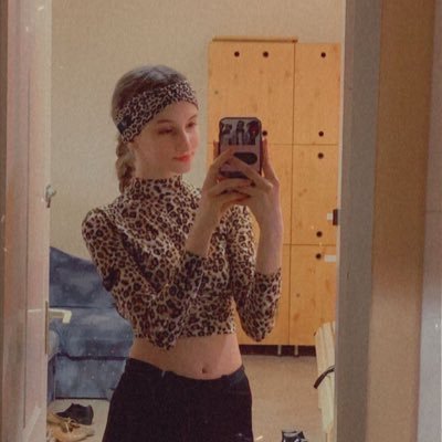 GlViktria17's profile picture. F1 fanatic & a really happy Muppet🏎