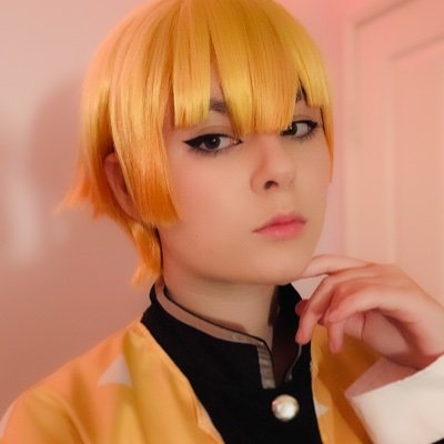 💛 18 - Cosplayer - She/They - Business: ariskycos.business@gmail.com