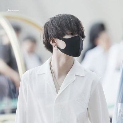 _taerrified's profile picture. 