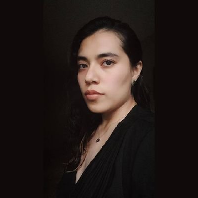 • Periodista • Psicóloga ●
Amante de los gatos, de la literatura y de la procrastinación •