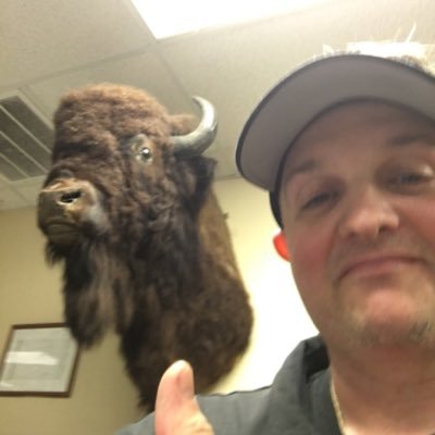 MikeMefford17's profile picture. 