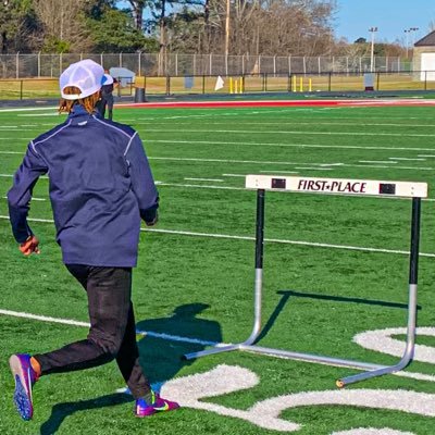 Track/field⭐️💨 6’0 160 Wr/CB ,c/o22 3.4 Gpa