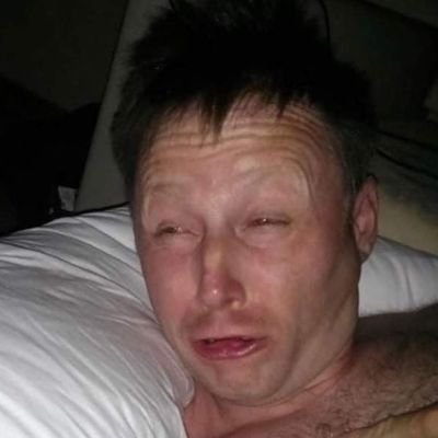 Embo____'s profile picture. well hey