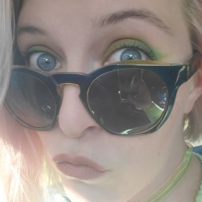 Desentrie 🇺🇦さんのプロフィール画像